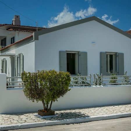 Olvio Living By The Sea Villa Sami  Exterior foto